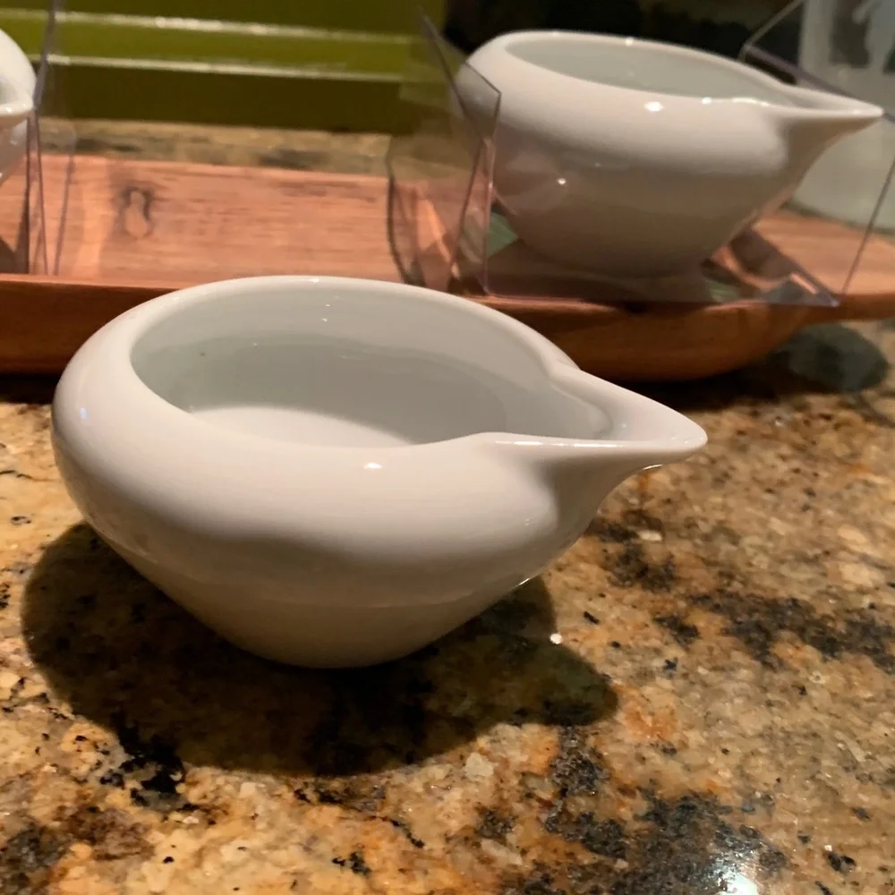 2003 Crate & Barrel Wooden Server W/ 4 White Porcelain Bowls Sagaform